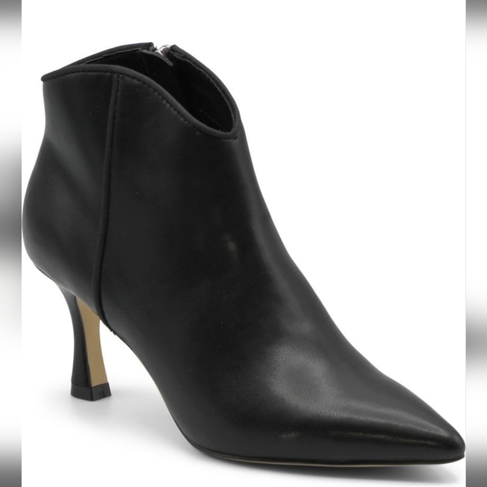 CHARLES BY CHARLES DAVID POINTED TOE BOOTIES SIZE 6 BLACK